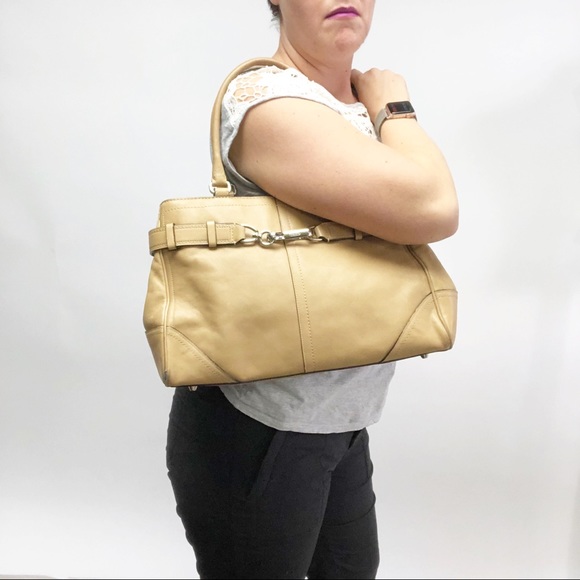 Coach Hamptons Leather Satchel Purse Tote F11200 - Picture 2 of 8